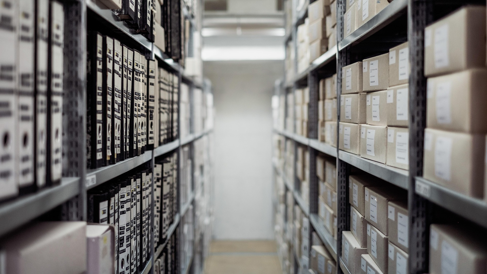 A shelf full of boxes